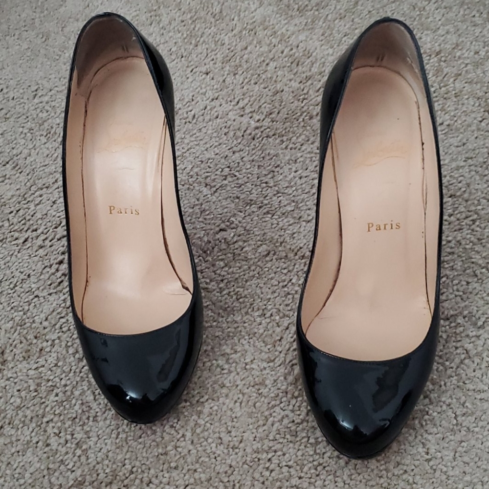 Christian Louboutin Black Pumps